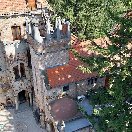 Korona Apartman Székesfehérvár Екстериор снимка
