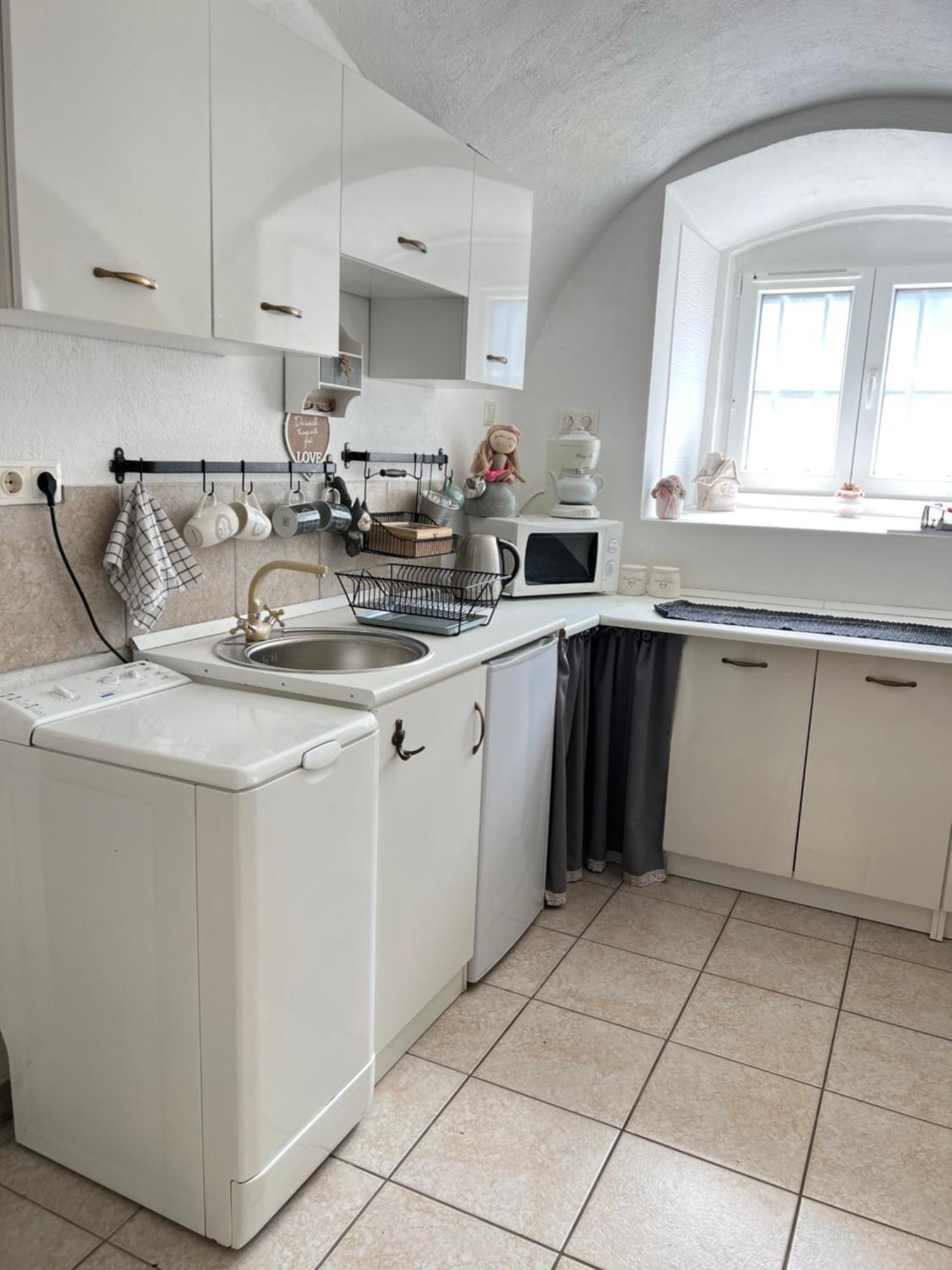 Korona Apartman Székesfehérvár Екстериор снимка