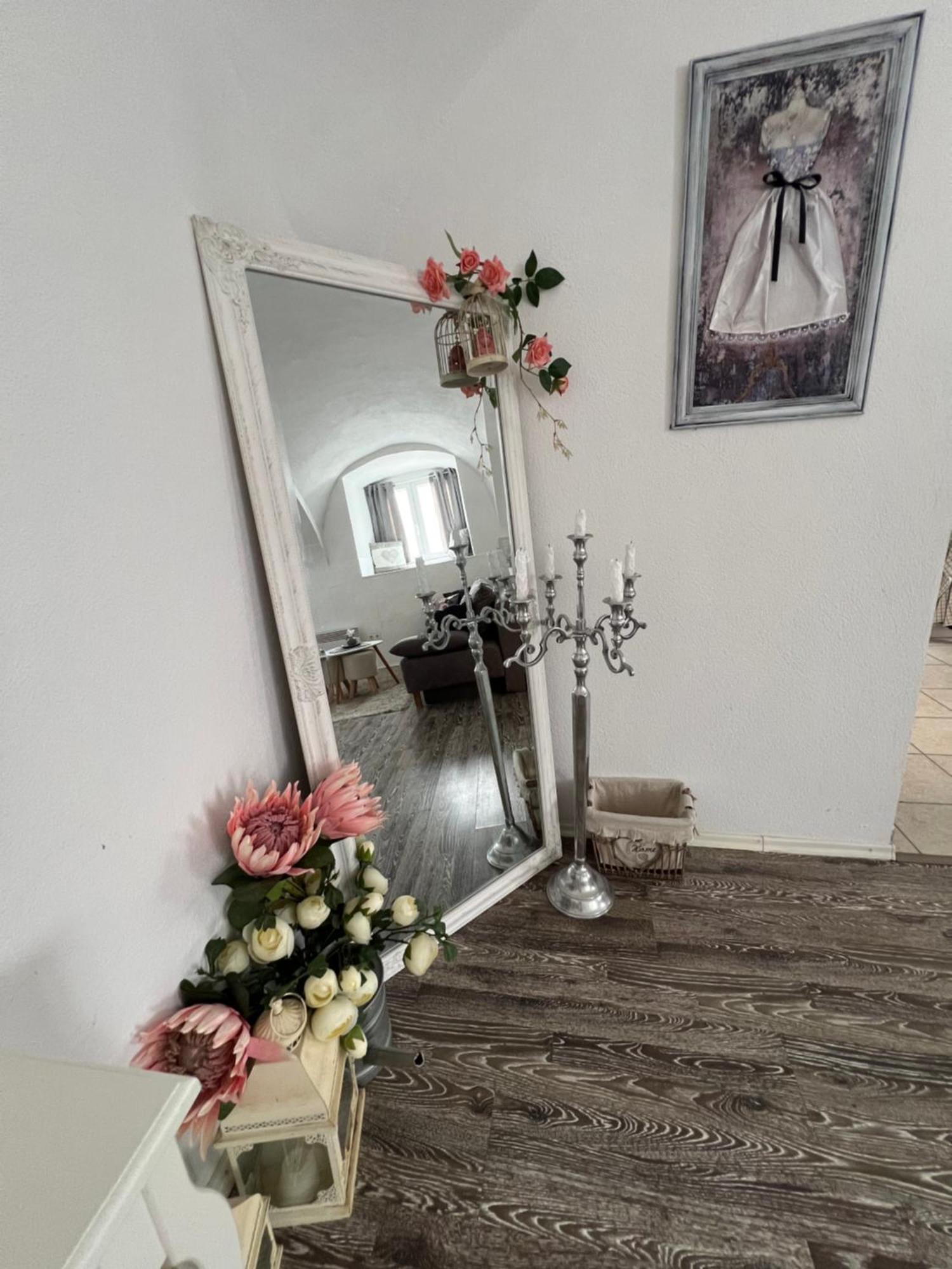 Korona Apartman Székesfehérvár Екстериор снимка
