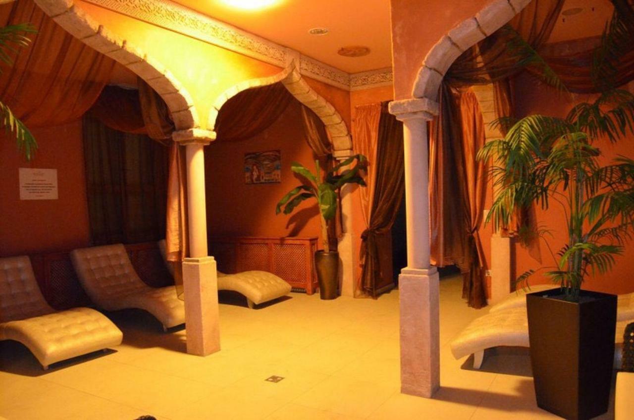 Korona Apartman Székesfehérvár Екстериор снимка