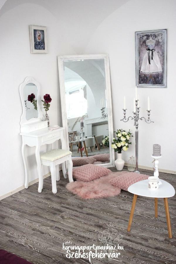 Korona Apartman Székesfehérvár Екстериор снимка